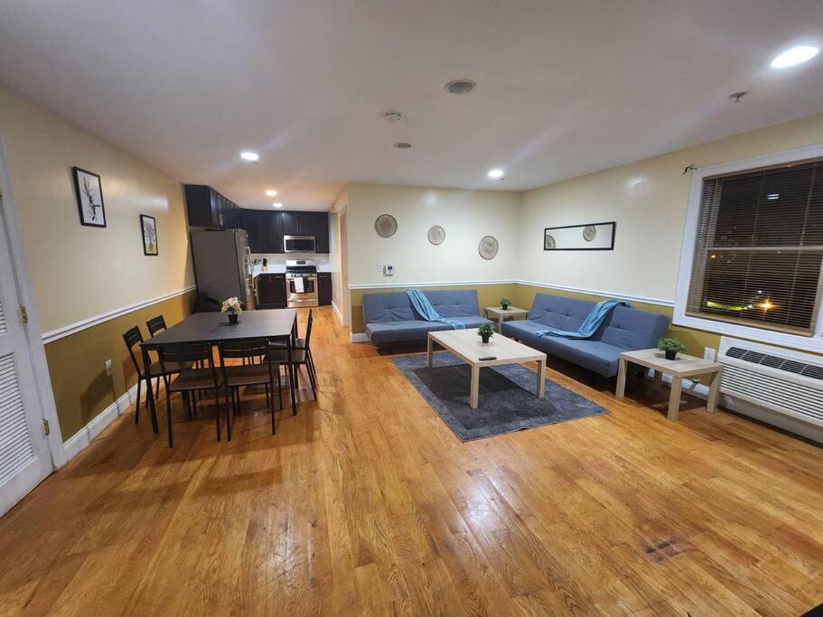 Classy 3 Bed Near Nyc With View! Apartman Union City Kültér fotó